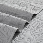 Mellanni Bedspread Coverlet Set Light Gray - Reversible Bedding Cover - Oversized Quilt Set, 2 Piece, Twin / Twin XL, Light Gray