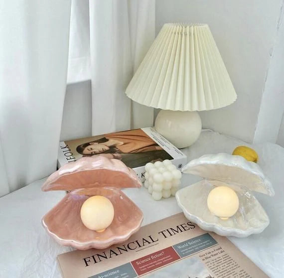 PearlGlow: Ceramic Shell Night Light for Elegant Bedroom Decor