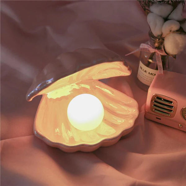 PearlGlow: Ceramic Shell Night Light for Elegant Bedroom Decor